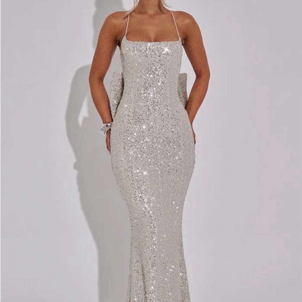 Elegant Champagne Sequin Dress